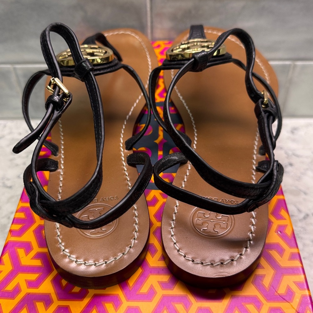 Tory Burch Black & Gold Leather Sandals. Leticia flat tumbled leather. Sz 10.5 - Picture 3 of 13
